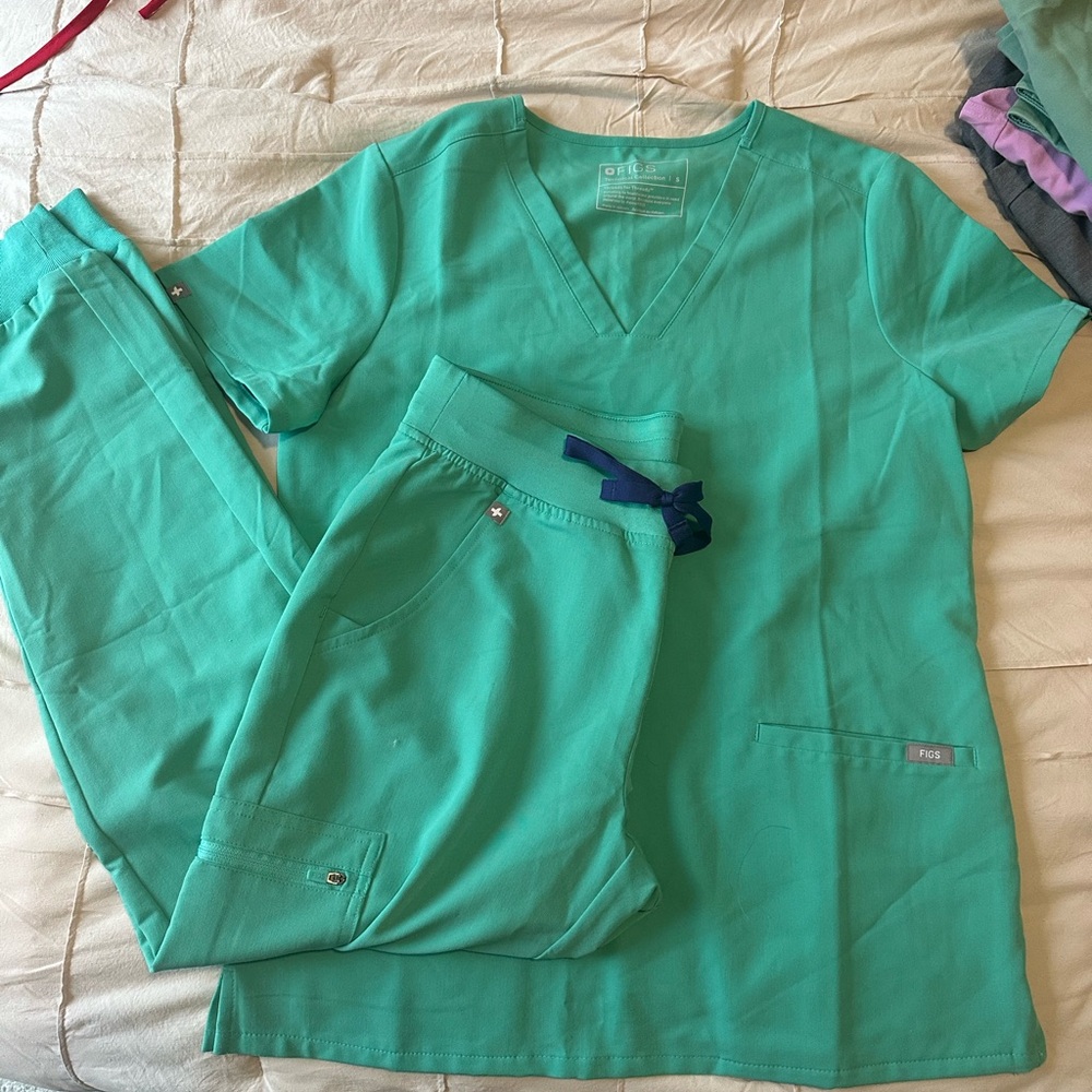 Figs Teal Scrub Set
